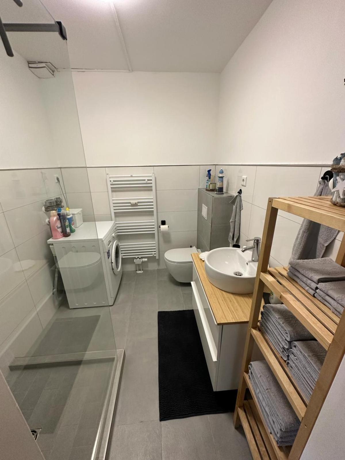 One100 I Appartement Lange Auszeit เบรเมอร์ฮาเฟิน ภายนอก รูปภาพ